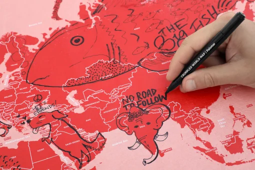 Best Carte Du Monde A Personnaliser Crumpled World By Countries Papier Multicolore / Noms De Pays - Feutre Effacable Inclus - 87 X 58 Cm - Unisexe Jeux Et Loisirs