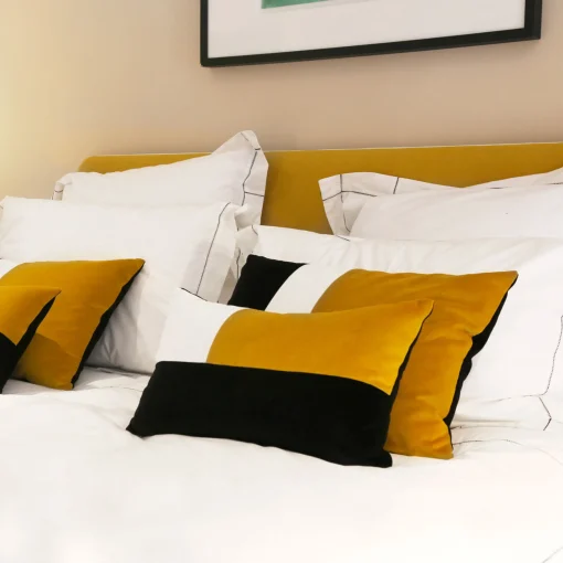 Best Sale Coussin Echec Et Mat Tissu Jaune / Velours - 30 X 50 Cm - Unisexe Déco Textile