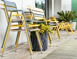 Cheap Fauteuil Bridge Empilable Monceau Metal Bleu / L 52 Cm - Unisexe Chaises De Jardin