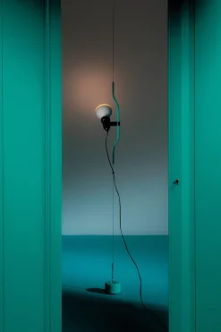 Hot Lampadaire Parentesi 50 Metal Bleu / Branchement Secteur - Reedition 1971 - Unisexe Luminaires Iconiques