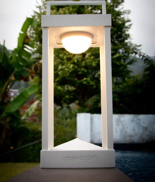 Best Lampe Solaire D'extérieur La Lampe Parc L Metal Verre Noir Verre & Metal Noir / Led - Hybride & Connectee - Dock Usb - H 50 Cm - Unisexe Led