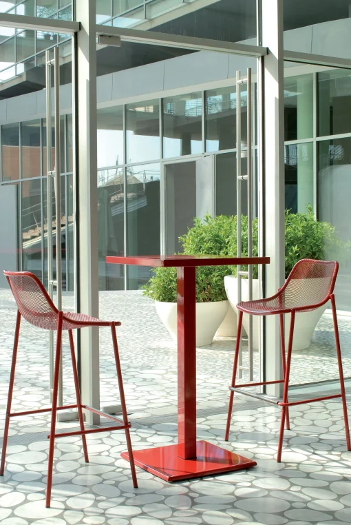 Shop Mange-Debout Round Metal- Unisexe Tables Hautes Et Bars D'extérieur