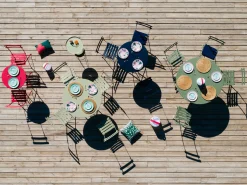 Fashion Table Pliante Bistro Metal Rouge / O 117 Cm - 6/8 Personnes - Trou Parasol - Unisexe Tables