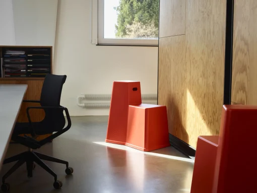 Outlet Tabouret Stool-Tool Plastique Rouge / Multifonction - Unisexe Tabourets D'extérieur